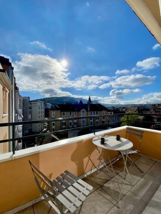 Toit-Terrasse Traversant Plein Centre 100M Du Lac Appartement Annecy Buitenkant foto