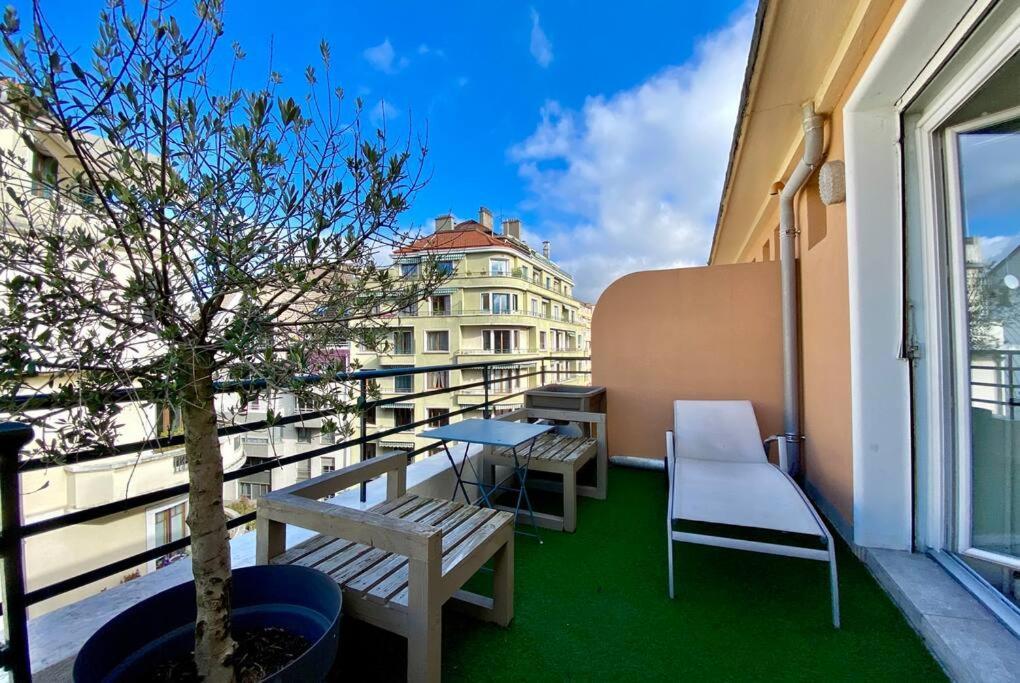 Toit-Terrasse Traversant Plein Centre 100M Du Lac Appartement Annecy Buitenkant foto